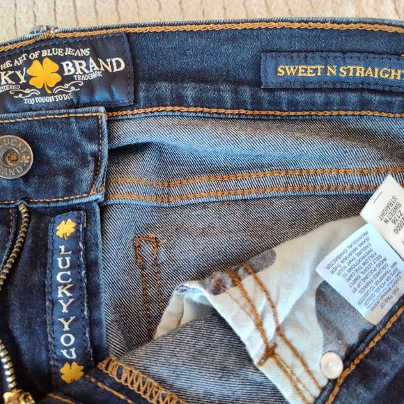 Lucky Brand Sweet-n-Straight "Like New" - Picture 10 of 13